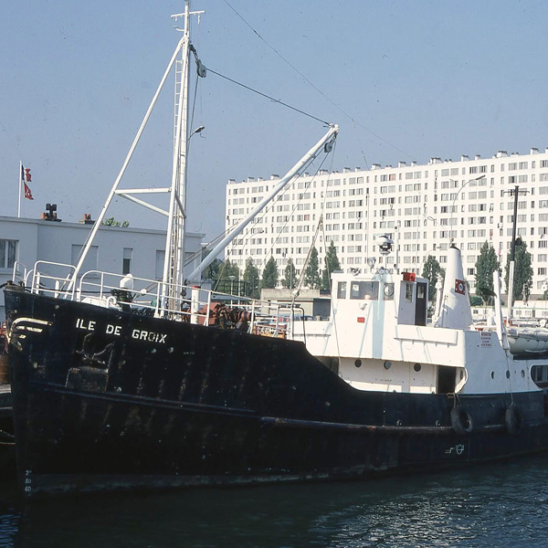 Le premier navire Ile de Groix au port de Lorient